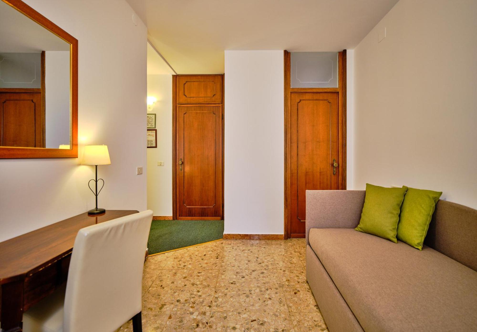 Piccolo Hotel ガルダ 部屋 写真
